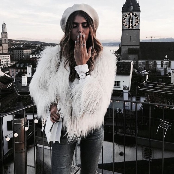 LAST ONE! HOST PICK 12/24 🎉 Fluffy Faux Fur Coat - Picture 2 of 8